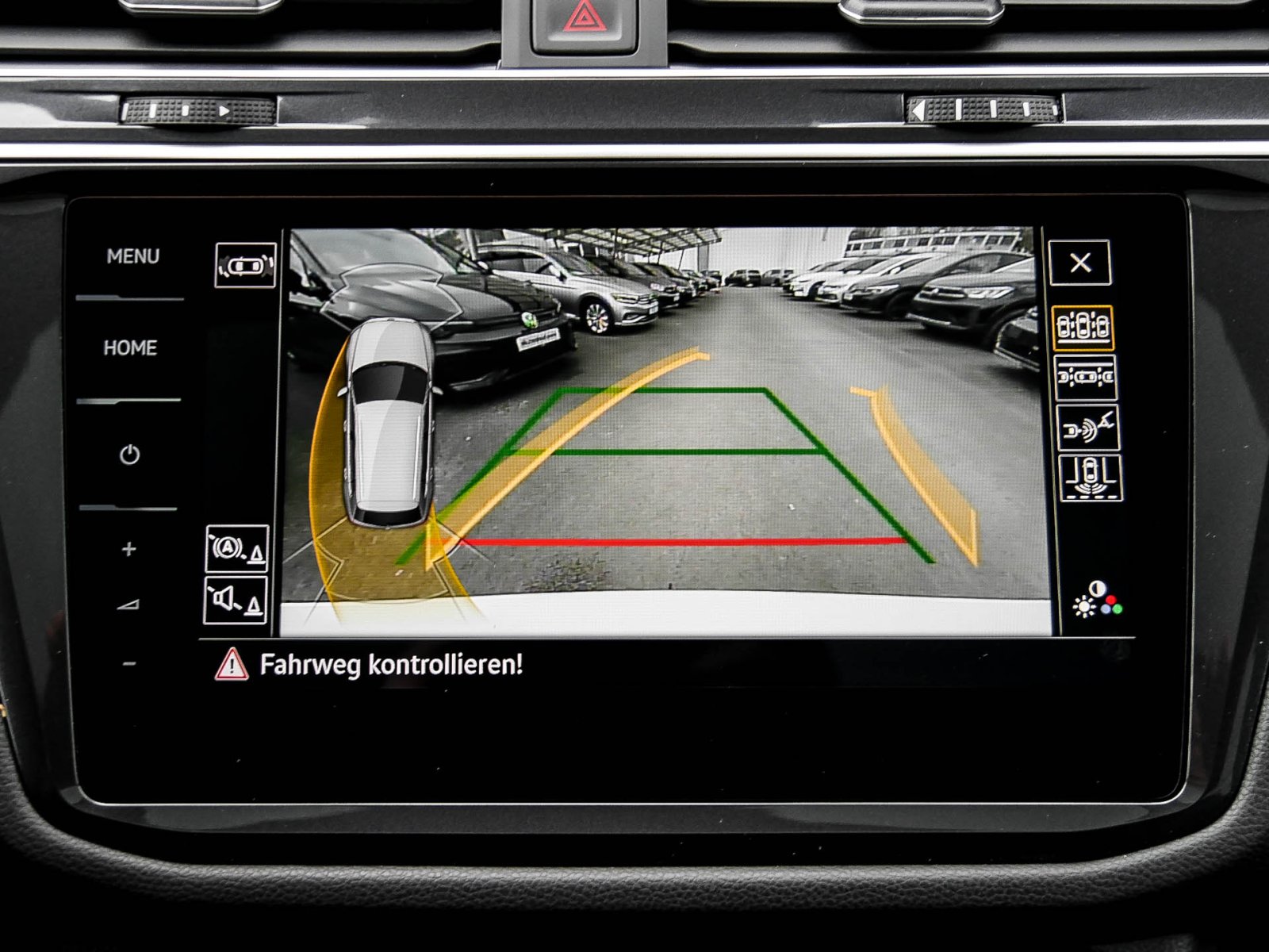 Volkswagen Tiguan Allspace 2.0 TDI 4MOTION R-LINE DSG PANO AHK LM20 BLACKSTYLE