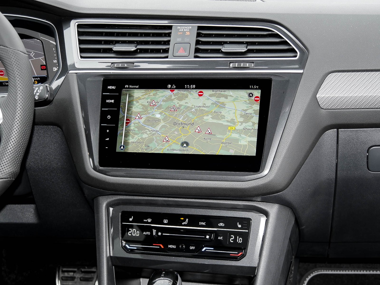Volkswagen Tiguan Allspace 2.0 TDI 4MOTION R-LINE DSG PANO AHK LM20 BLACKSTYLE