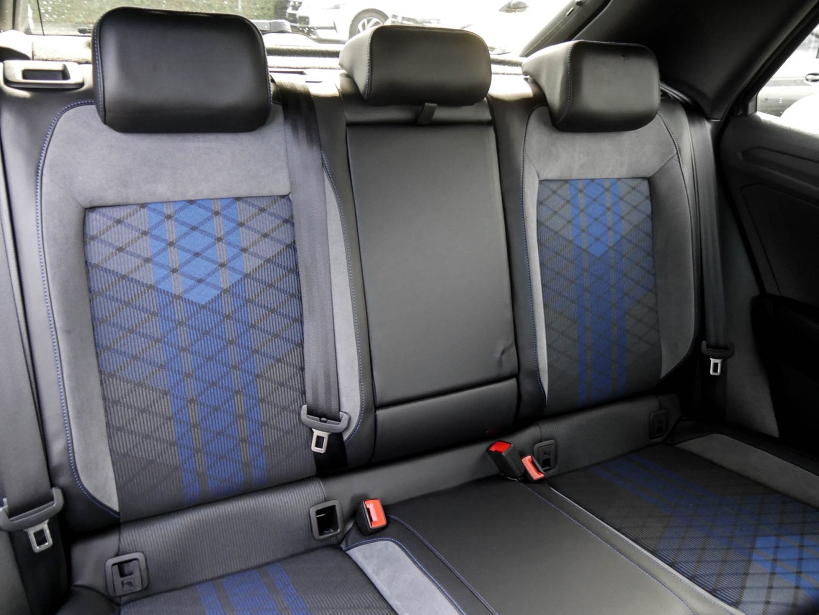 Volkswagen T-Roc 2.0 R 4X4 CAM ACC LM18 E-KLAPPE NAVI