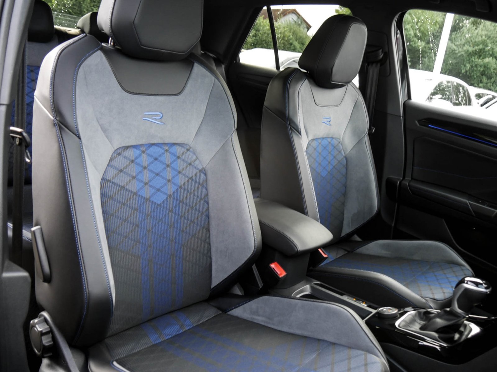 Volkswagen T-Roc 2.0 R 4X4 CAM ACC LM18 E-KLAPPE NAVI