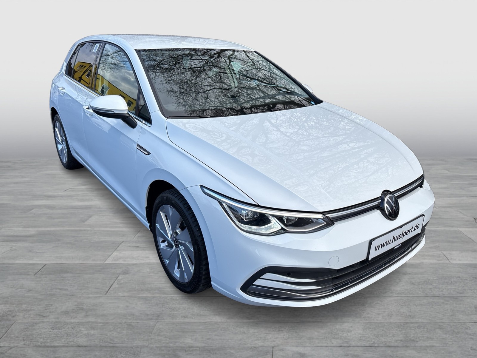 Volkswagen Golf VIII 1.5 eTSI STYLE KAMERA CONNECT SITZHEIZUNG