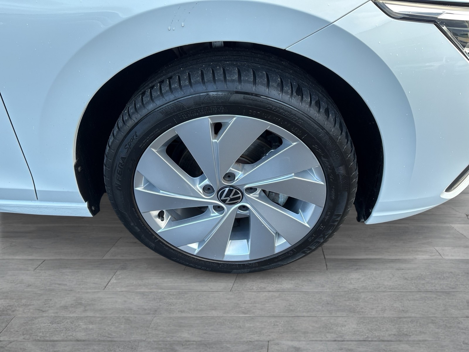 Volkswagen Golf VIII 1.5 eTSI STYLE KAMERA CONNECT SITZHEIZUNG