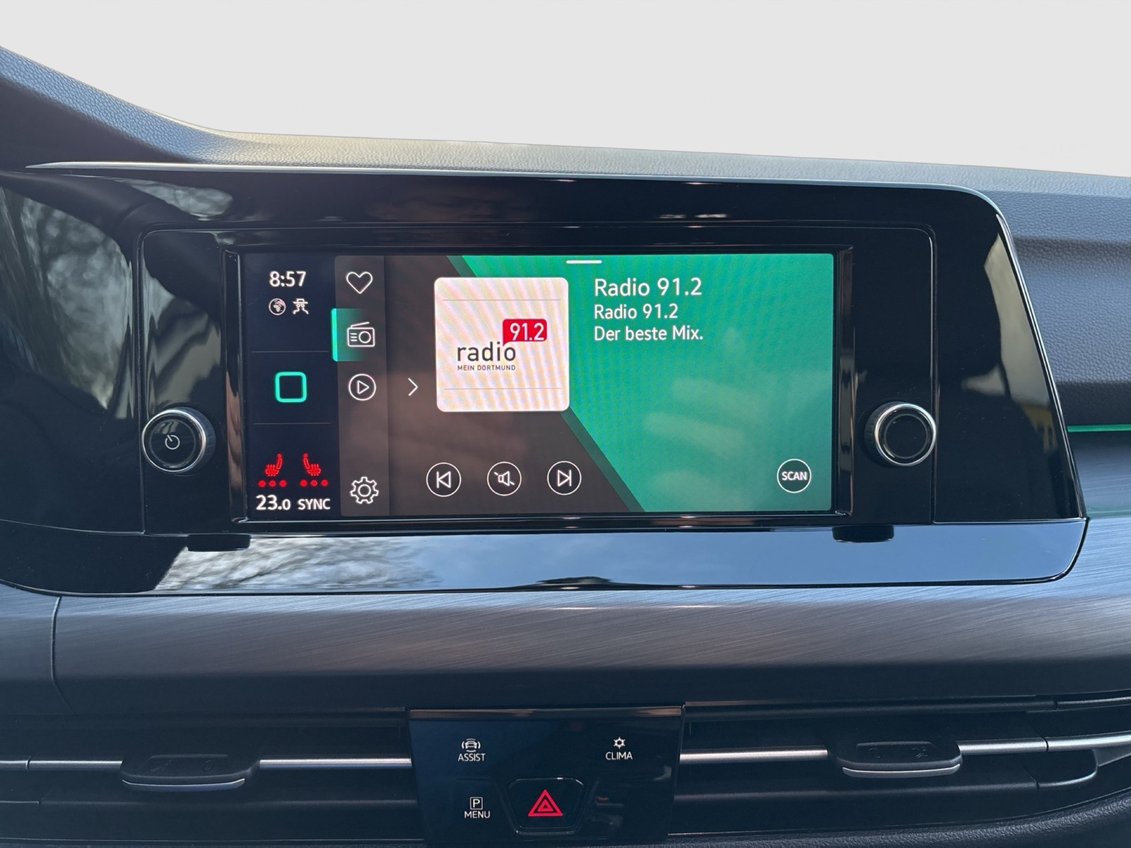 Volkswagen Golf VIII 1.5 eTSI STYLE KAMERA CONNECT SITZHEIZUNG