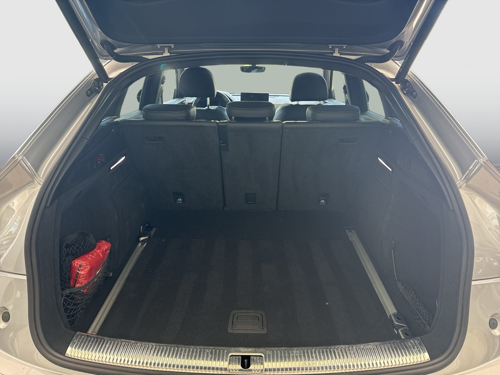 Audi Q5 Sportback 40 quattro S LINE AHK LM20 CAM B&O