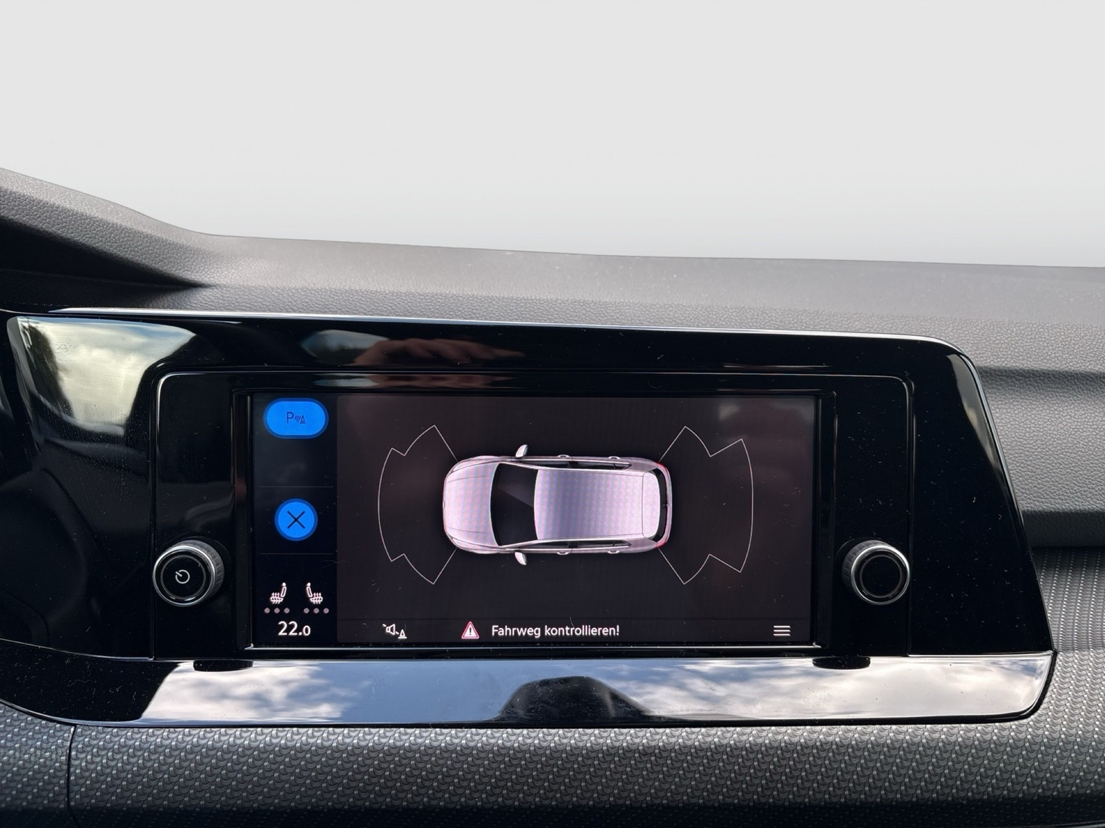 Volkswagen Golf VIII 1.5 eTSI R-LINE LM17 CARPLAY SITZHEIZ.
