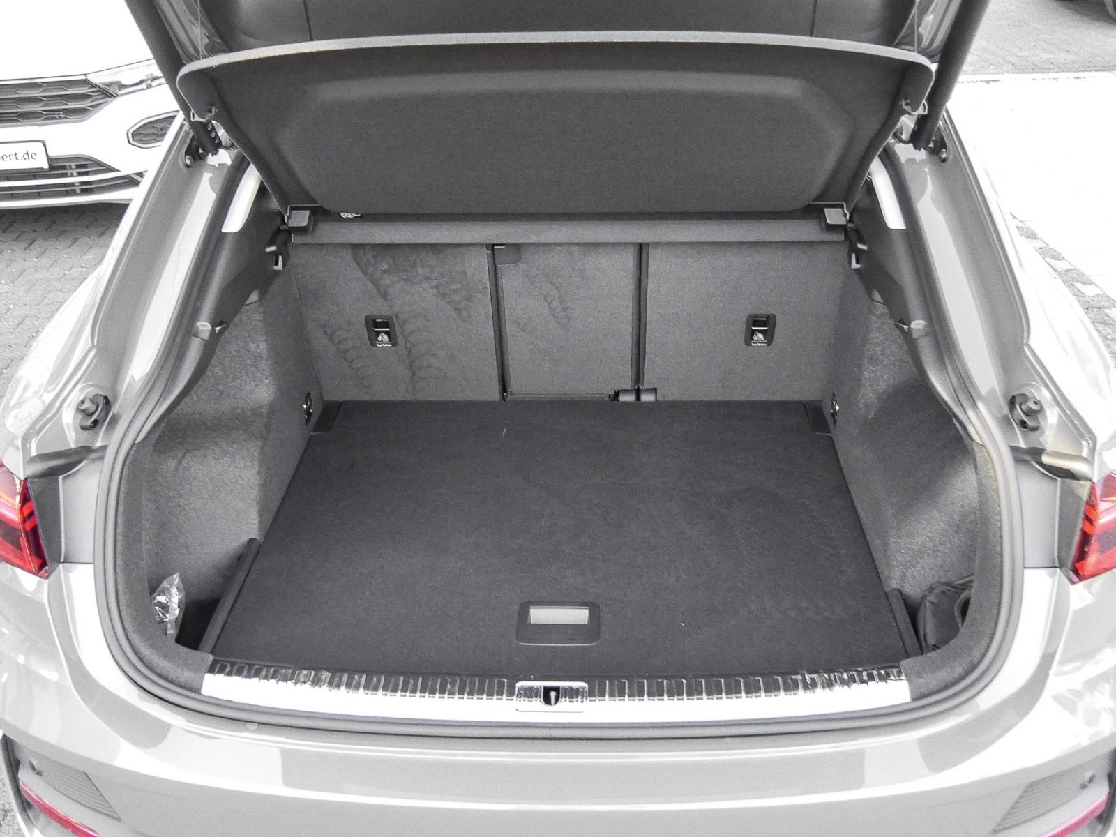 Audi Q3 Sportback 45 quattro S LINE AHK ACC LM19 NAVI+