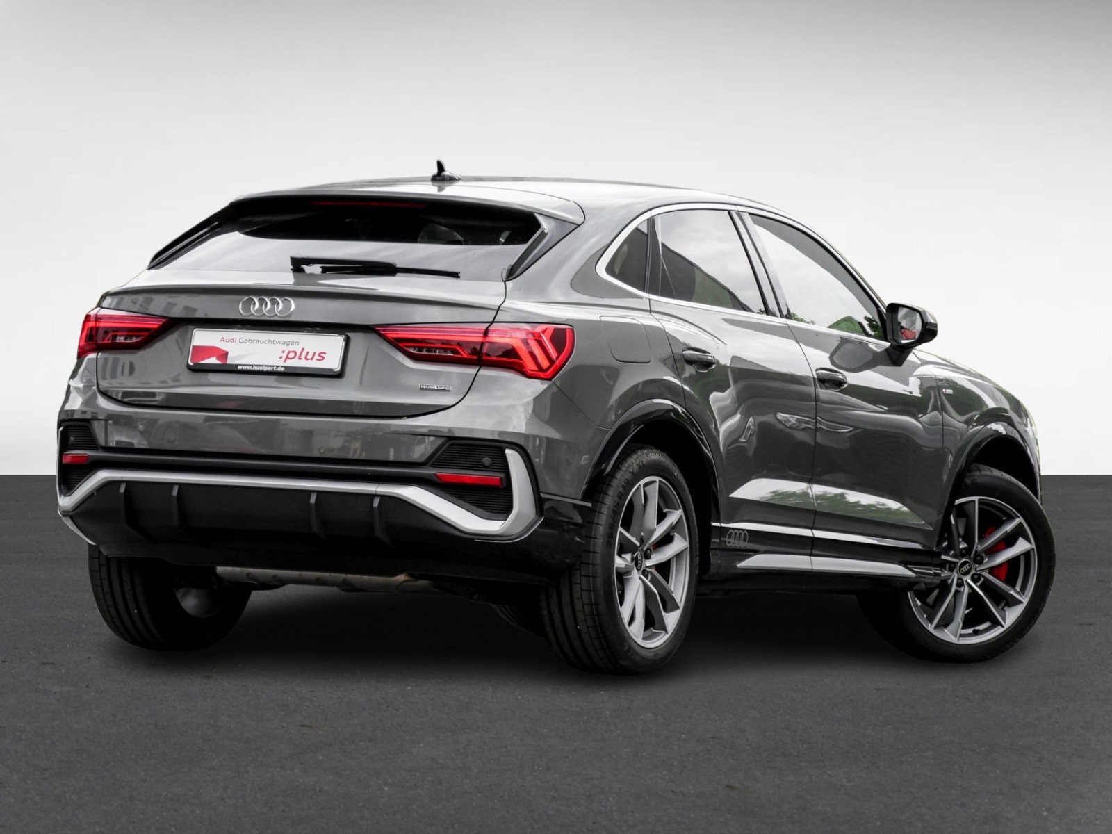 Audi Q3 Sportback 45 quattro S LINE AHK ACC LM19 NAVI+