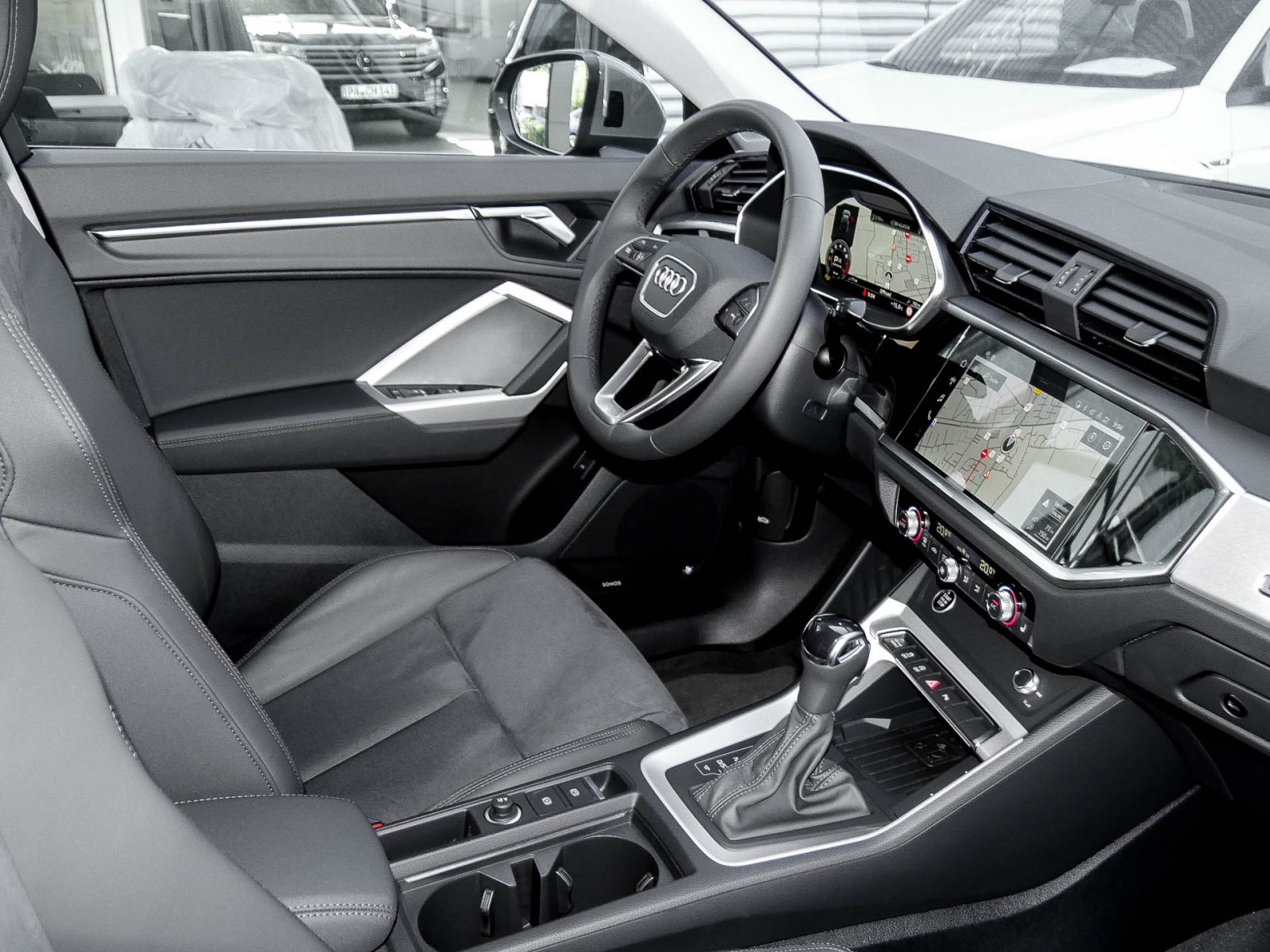 Audi Q3 Sportback 45 quattro S LINE AHK ACC LM19 NAVI+