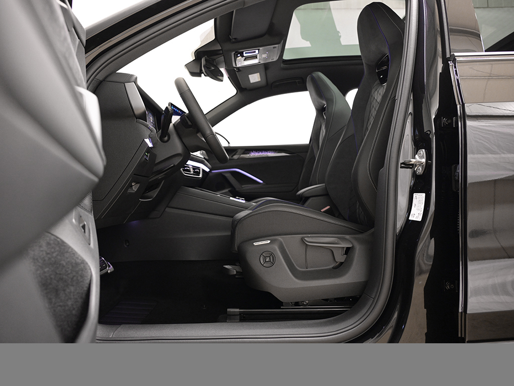 Volkswagen Tayron 2.0 R-LINE DSG BLACKSTYLE STANDHZG PANO