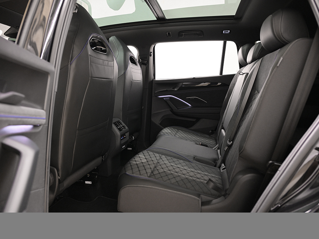 Volkswagen Tayron 2.0 R-LINE DSG BLACKSTYLE STANDHZG PANO