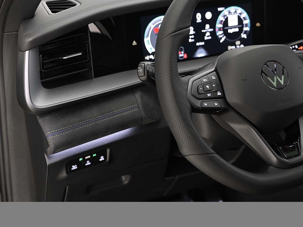 Volkswagen Tayron 2.0 R-LINE DSG BLACKSTYLE STANDHZG PANO