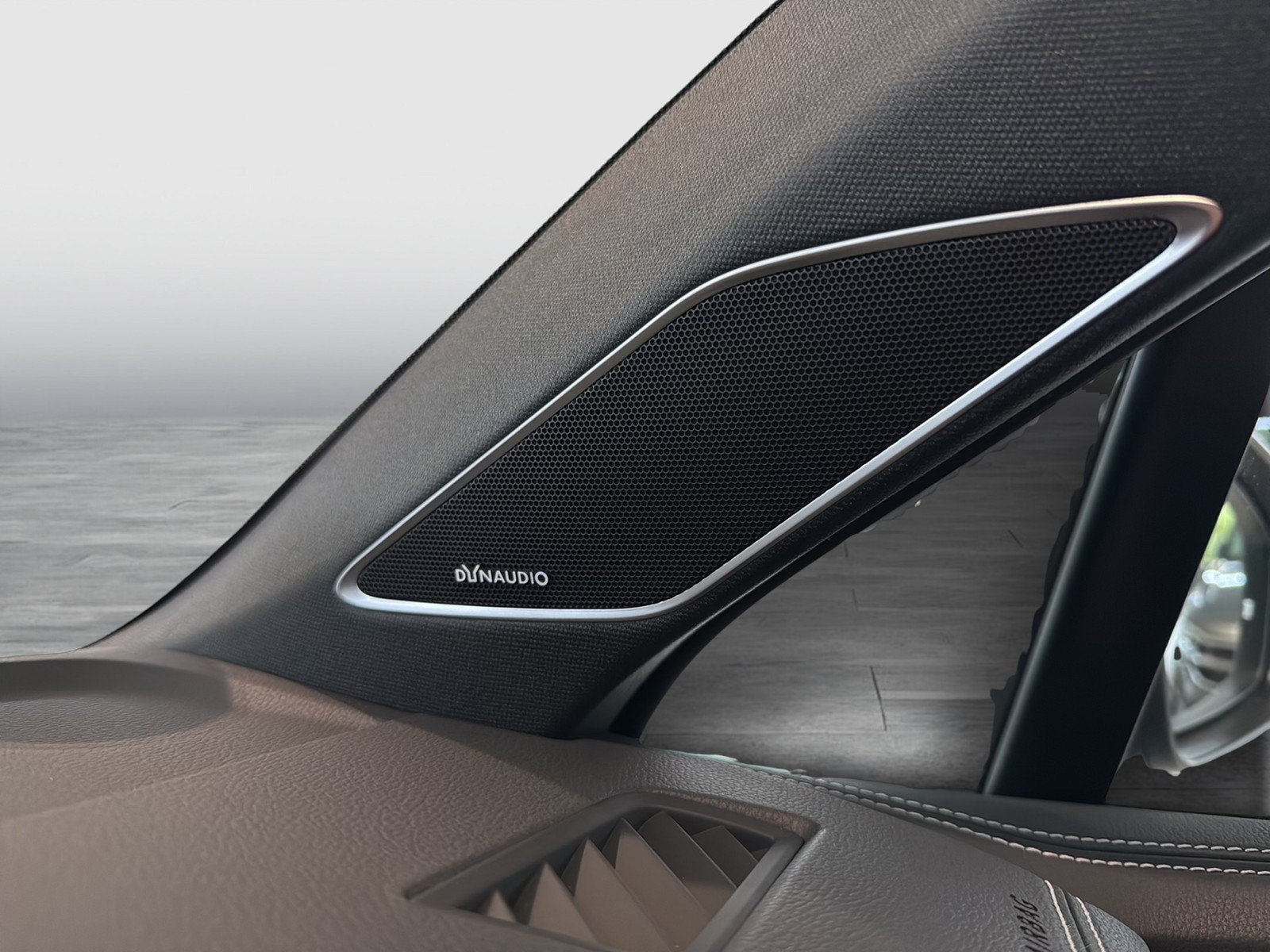 Volkswagen Touareg V6 3.0 TDI 4MOTION R-LINE ALLRADLENKUNG PANO AHK LM22