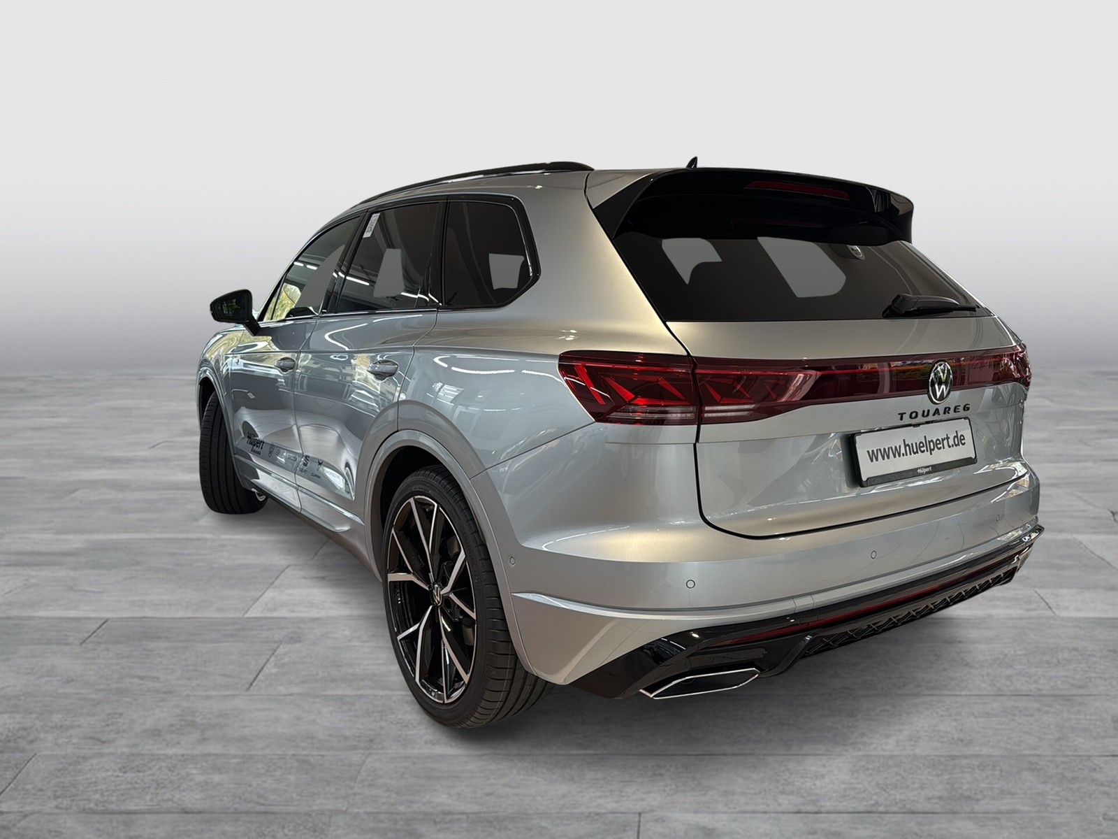 Volkswagen Touareg V6 3.0 TDI 4MOTION R-LINE ALLRADLENKUNG PANO AHK LM22