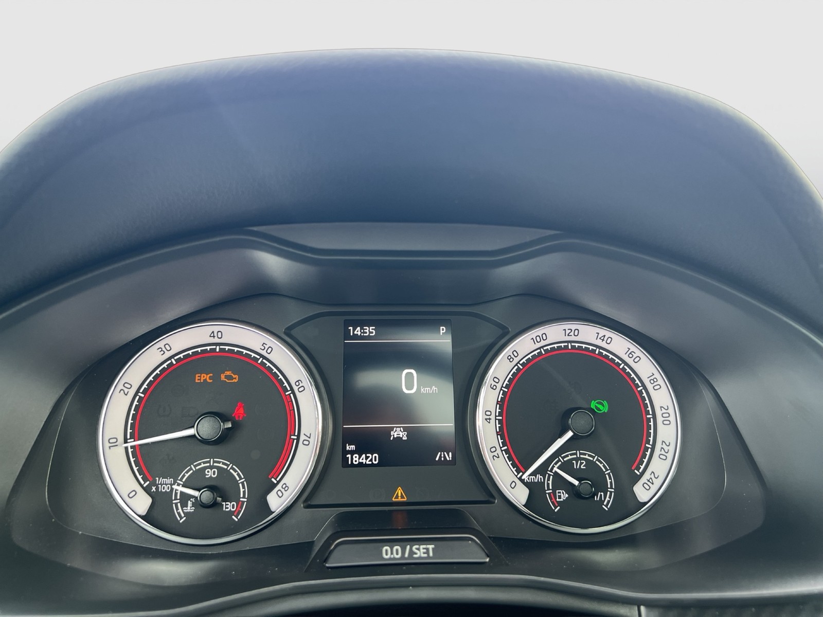 Skoda Scala 1.5 TSI DSG Monte Carlo PANO AHK SITZHEIZ