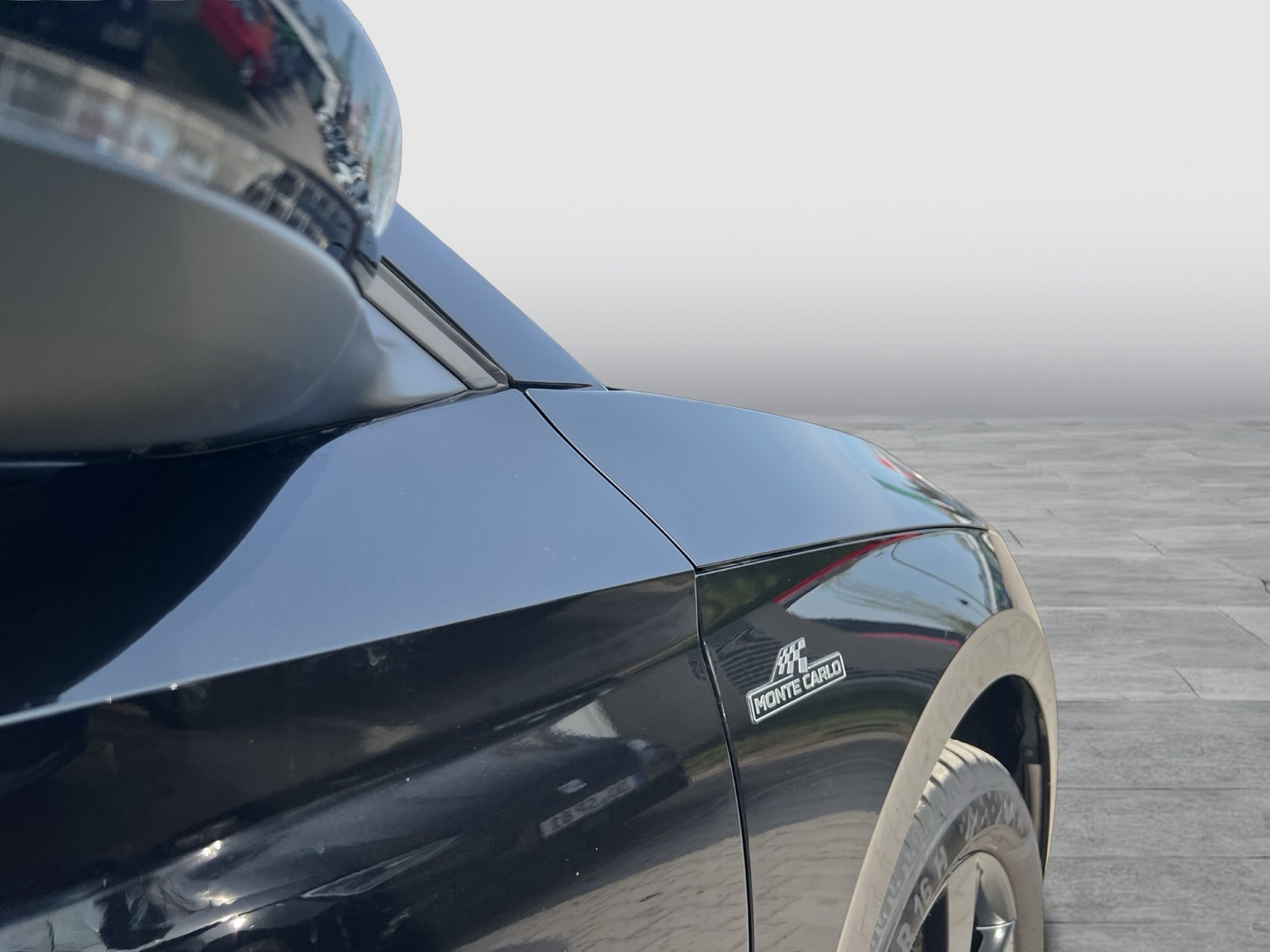 Skoda Scala 1.5 TSI DSG Monte Carlo PANO AHK SITZHEIZ