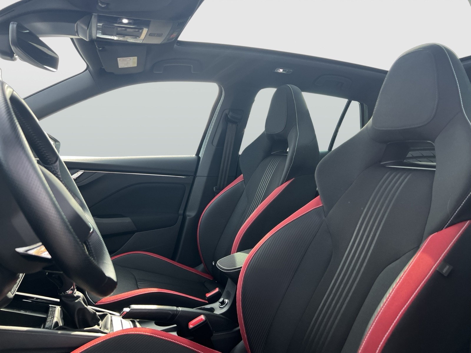 Skoda Scala 1.5 TSI DSG Monte Carlo PANO AHK SITZHEIZ