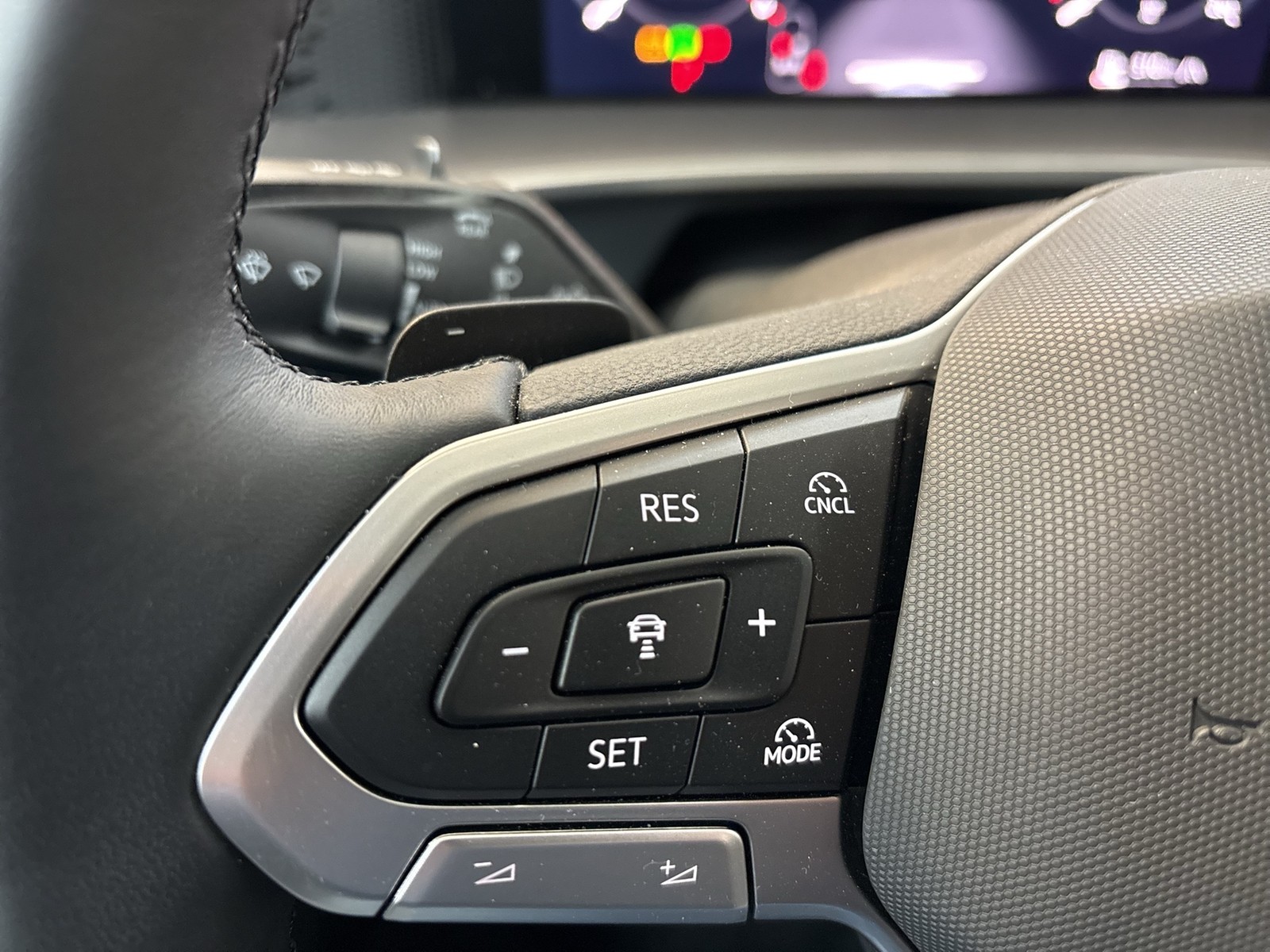 Volkswagen Tayron 2.0 LIFE AHK CAM ACC CARPLAY