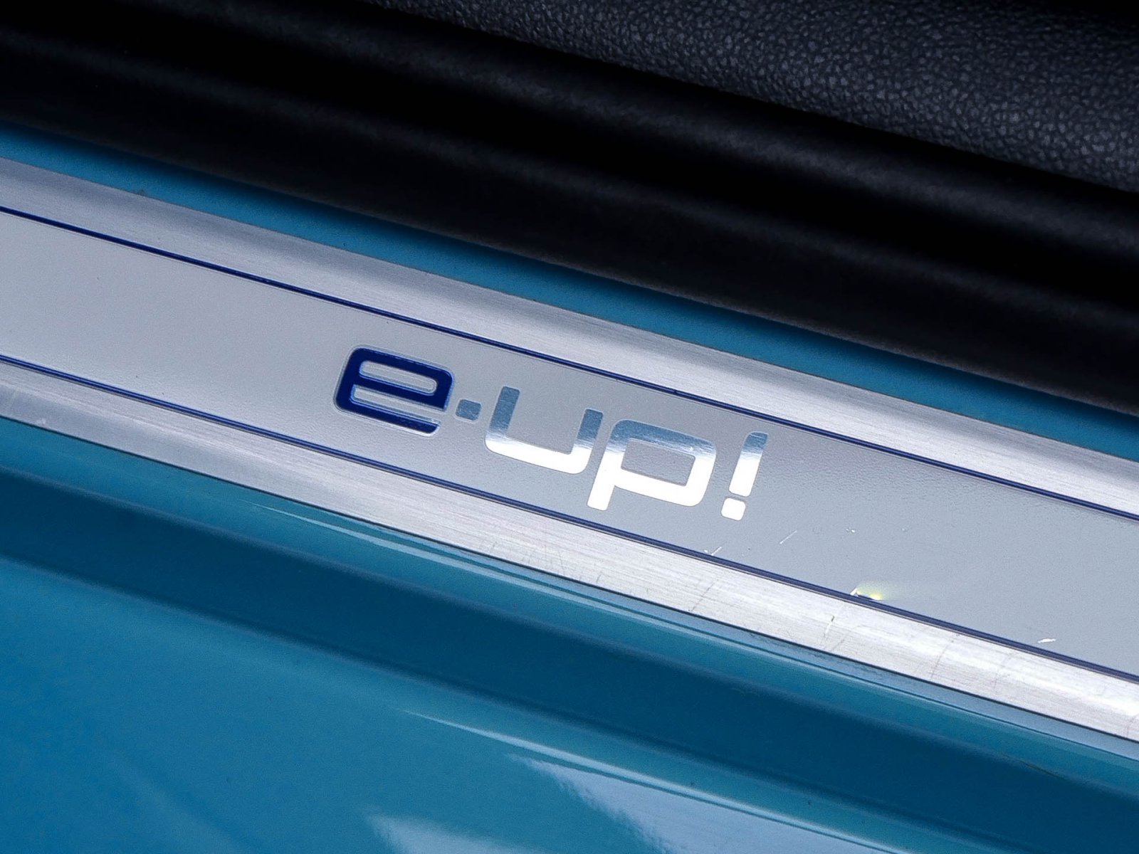 Volkswagen e-up! STYLE 4TÜREN CAM ALU SITZHEIZ.EINPARKHILFE