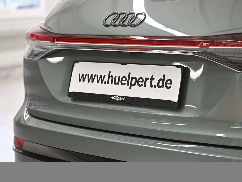 Audi Q4 e-tron quattro performance AHK PANO TECH PLUS