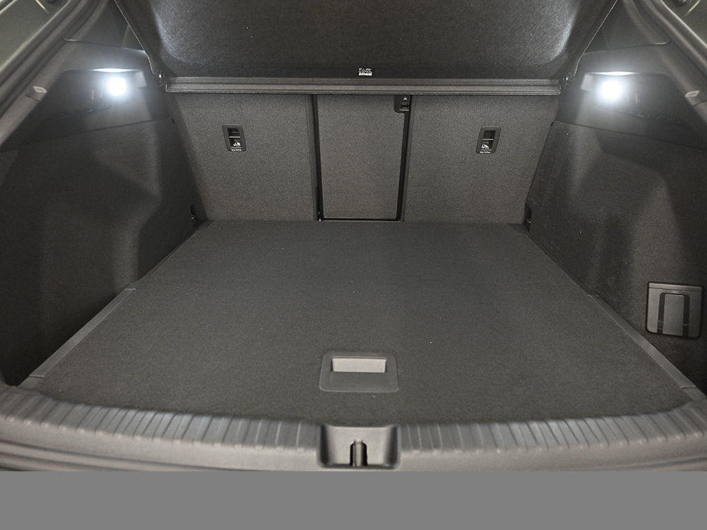 Audi Q4 e-tron quattro performance AHK PANO TECH PLUS