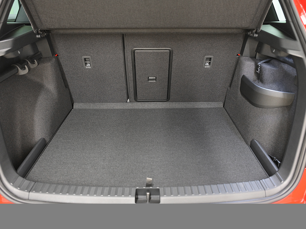Skoda Karoq 2.0 SPORTLINE DSG 4x4 AHK PANO STANDHZG