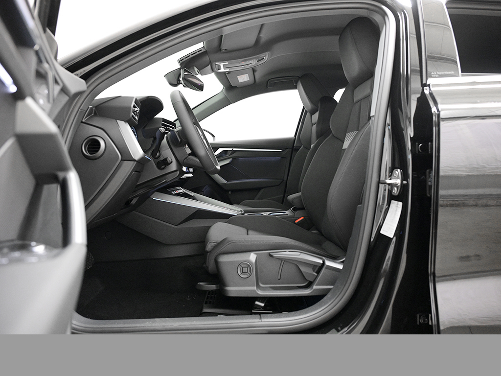 Audi A3 Sportback S tronic advanced TFSI LED CAM eKLAPPE LM17