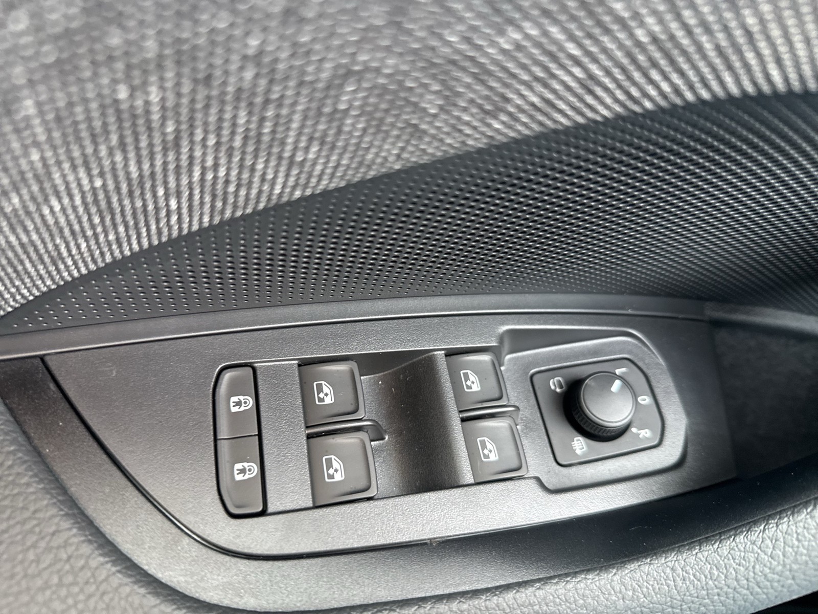 Skoda Kodiaq 2.0 SELECTION 4X4 AHK KAMERA CARPLAY