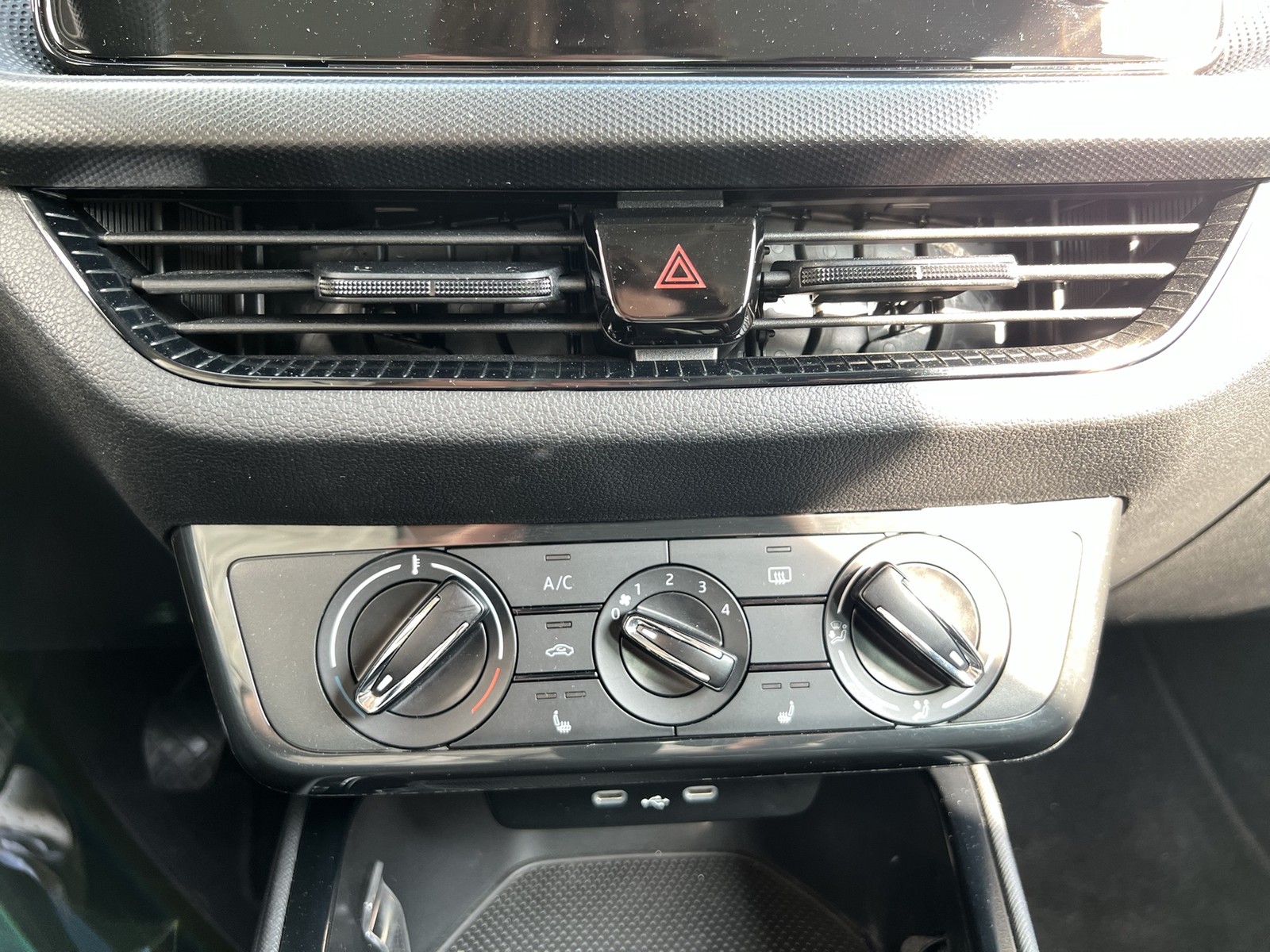 Skoda Fabia 1.0 Active LED PDC SITZHEIZUNG