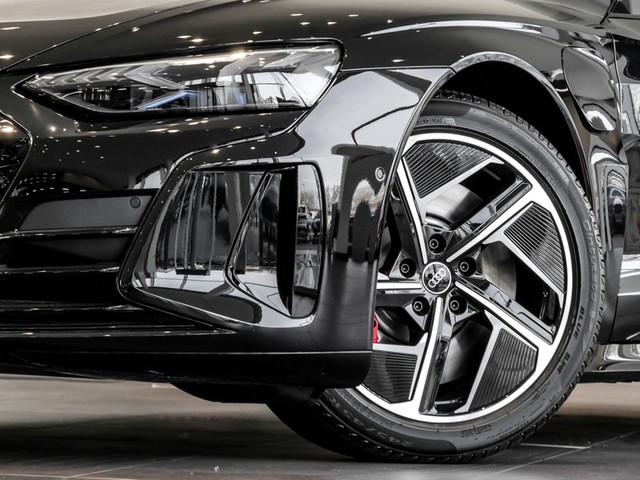 Audi e-tron GT Qu. LEDER LASER B&O eSITZE HEADUP