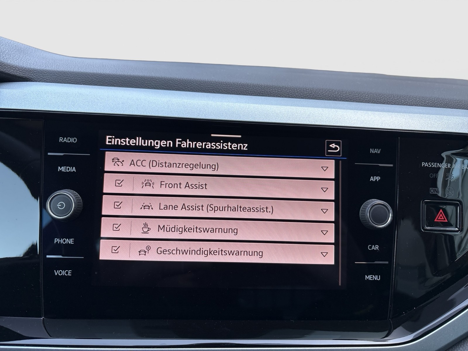Volkswagen Taigo 1.5 GOAL CAM ACC LM17 NAVI CARPLAY SITZHZ.