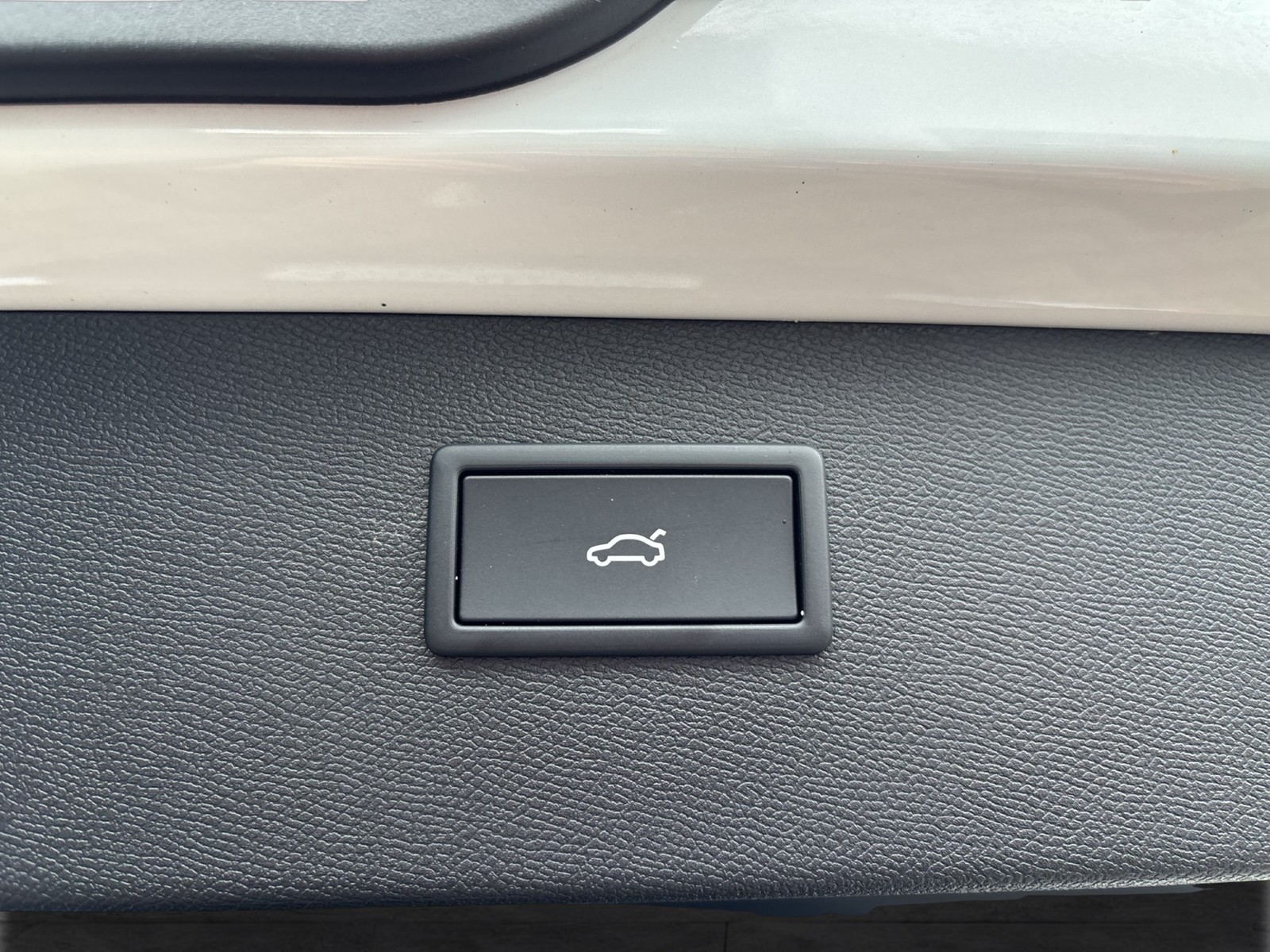 Cupra Formentor 1.5 eTSI 360°CAM ACC LM18 EKLAPPE NAVI