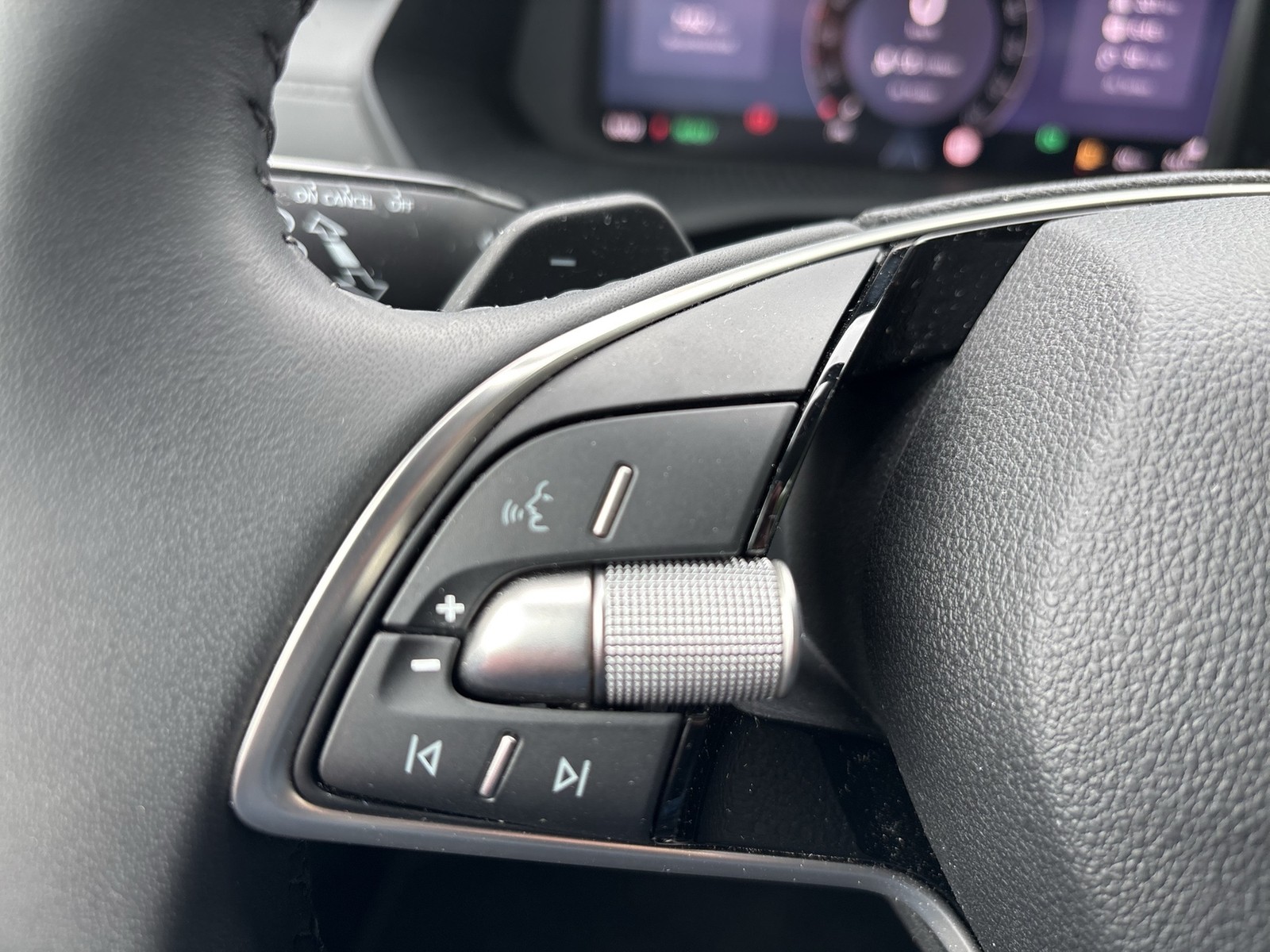 Skoda Octavia Combi 1.5 e-TEC SELECTION CARPLAY LM17
