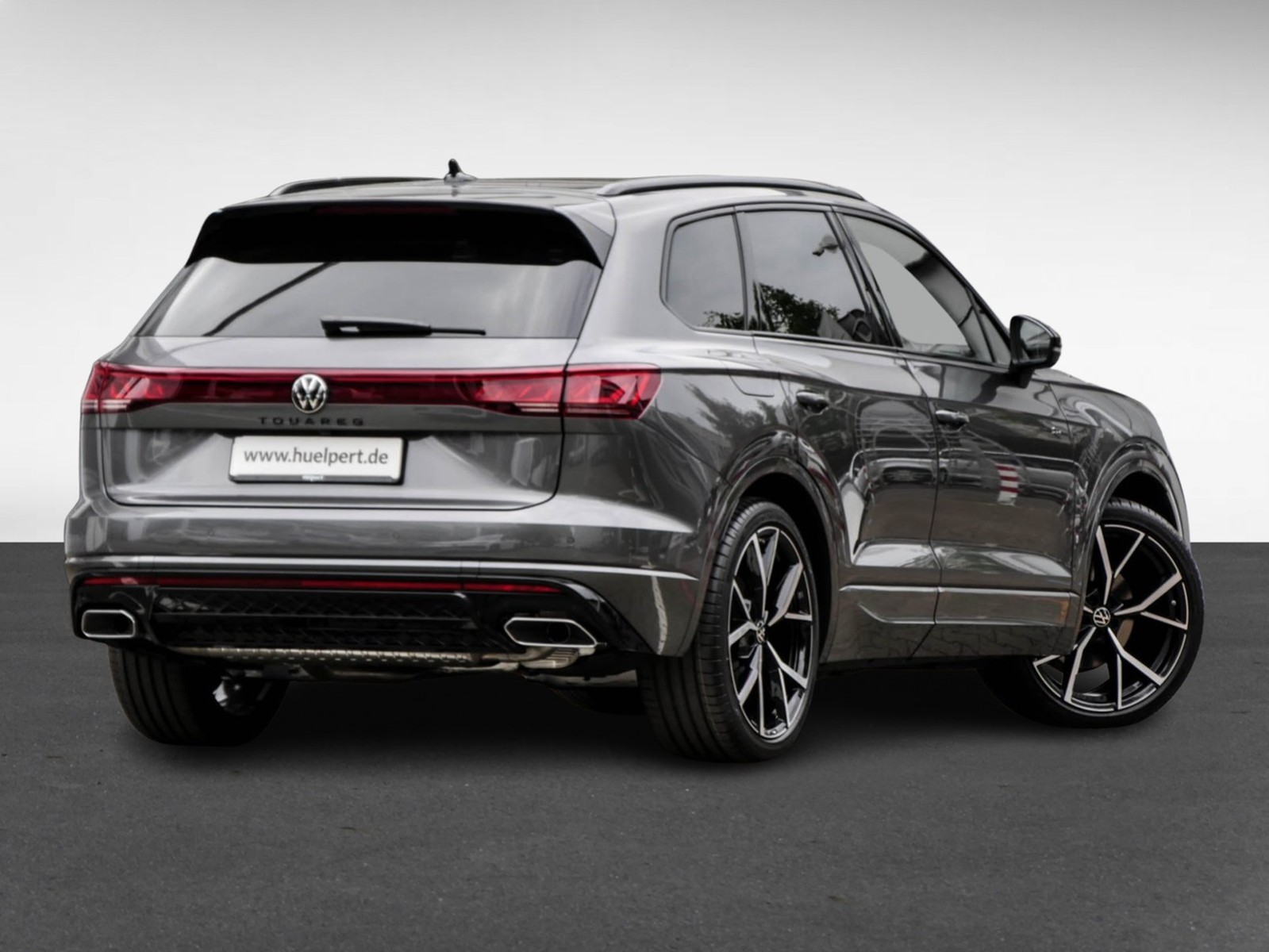 Volkswagen Touareg V6 3.0 TDI 4MOTION R-LINE BLACKSTYLE DYNAUDIO PANO LM22