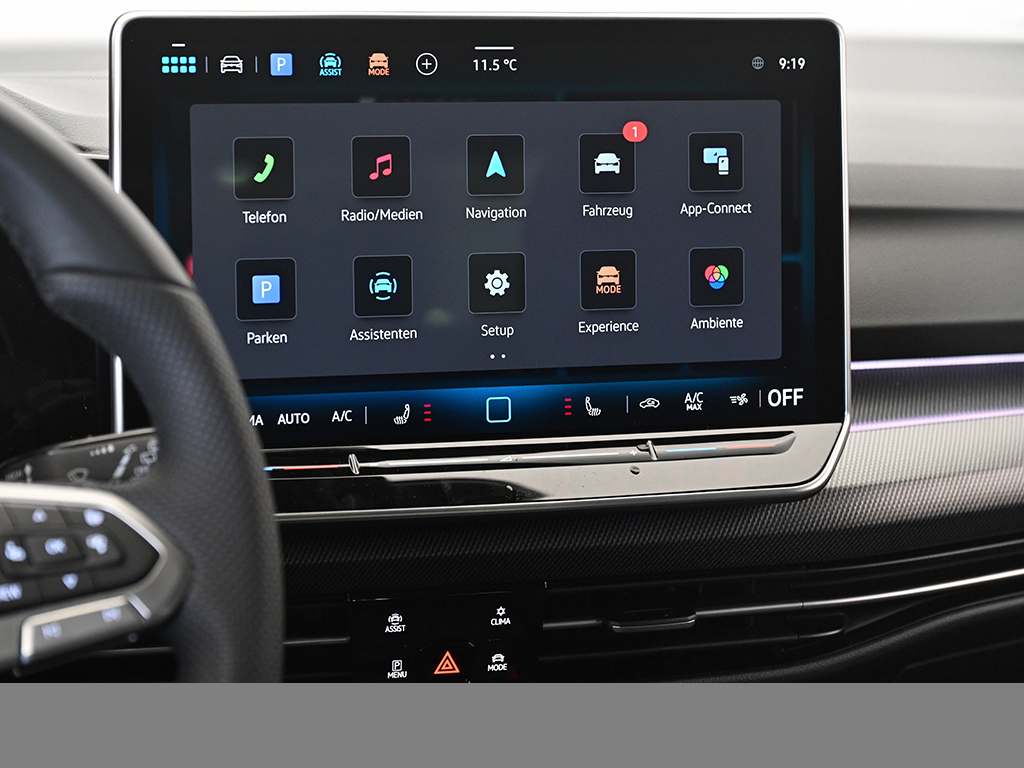Volkswagen Golf 1.5 eTSI R-LINE DSG HÜLPERT BLACK EDITION