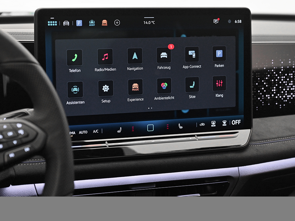 Volkswagen Tiguan 2.0 TDI R-LINE DSG BLACKSTYLE AHK