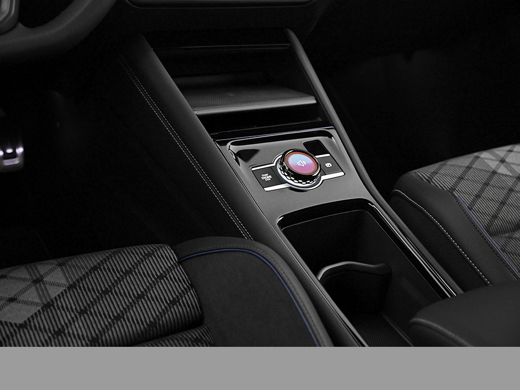 Volkswagen Tiguan 2.0 TDI R-LINE DSG BLACKSTYLE AHK