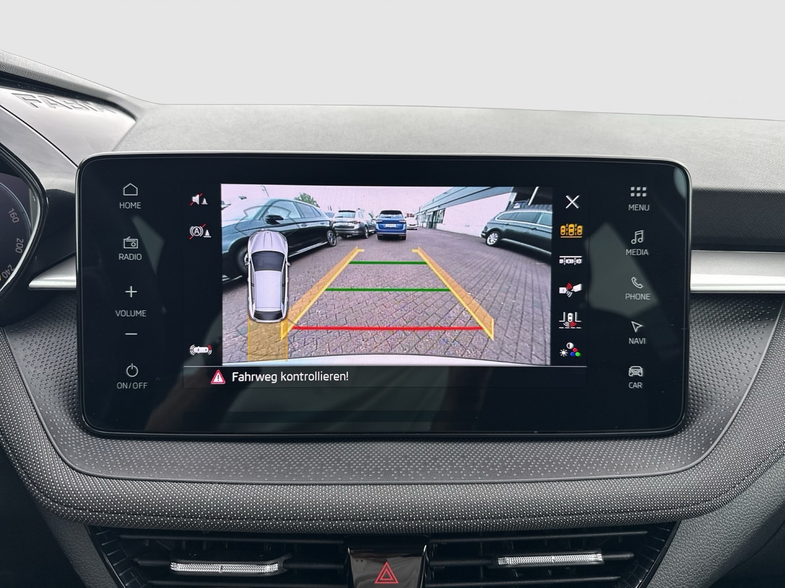 Skoda Fabia 1.5 TOUR CAM ACC NAVI ALU CARPLAY SITZHEIZ