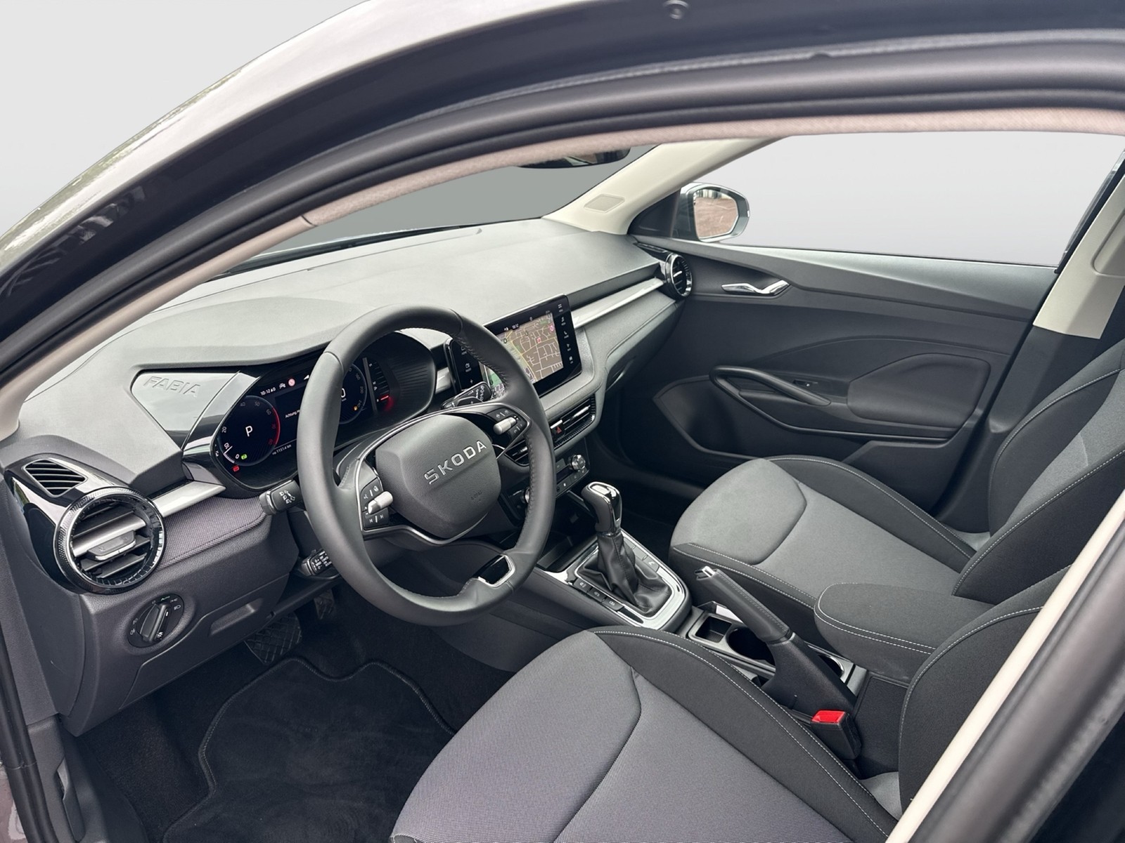 Skoda Fabia 1.5 TOUR CAM ACC NAVI ALU CARPLAY SITZHEIZ