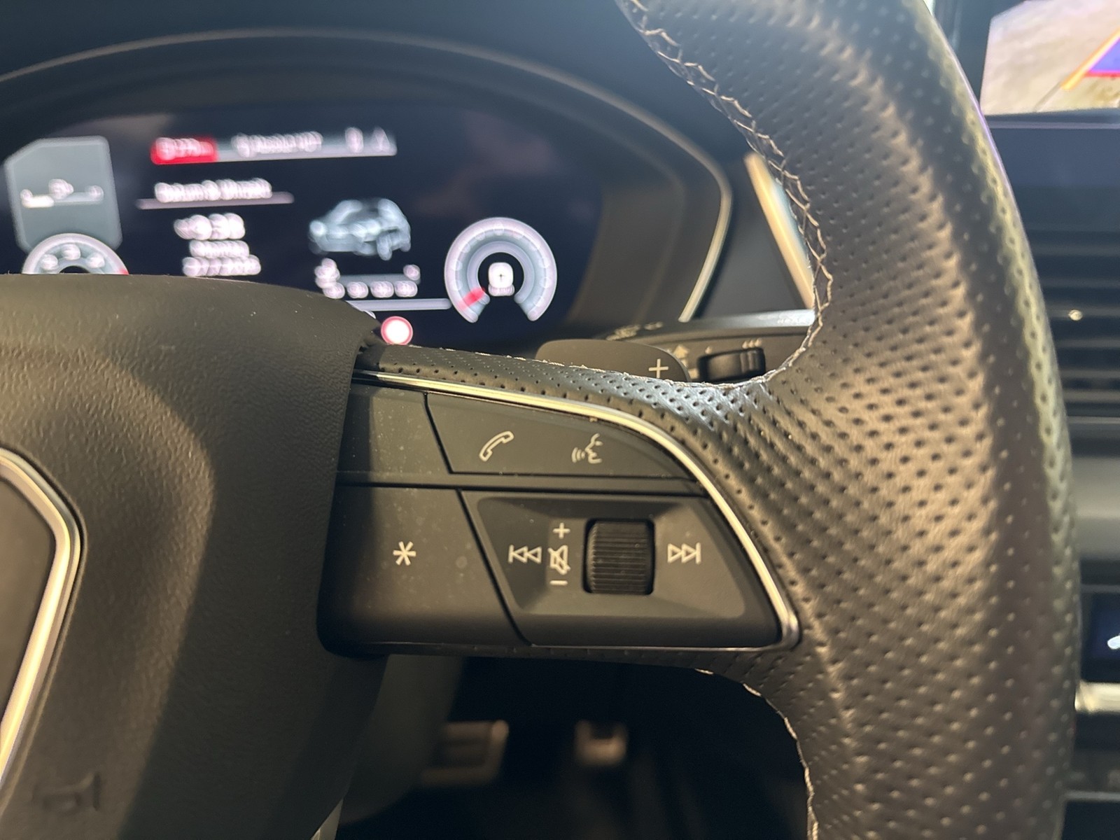 Audi Q5 40 Qu. S LINE KAMERA ALU20 HEADUP eKLAPPE
