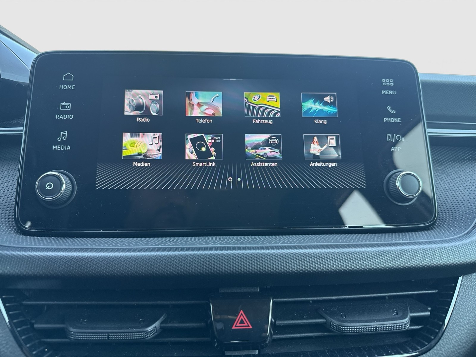 Skoda Fabia 1.0 EINPARKHILFE BLUETOOTH LED DAB KLIMA