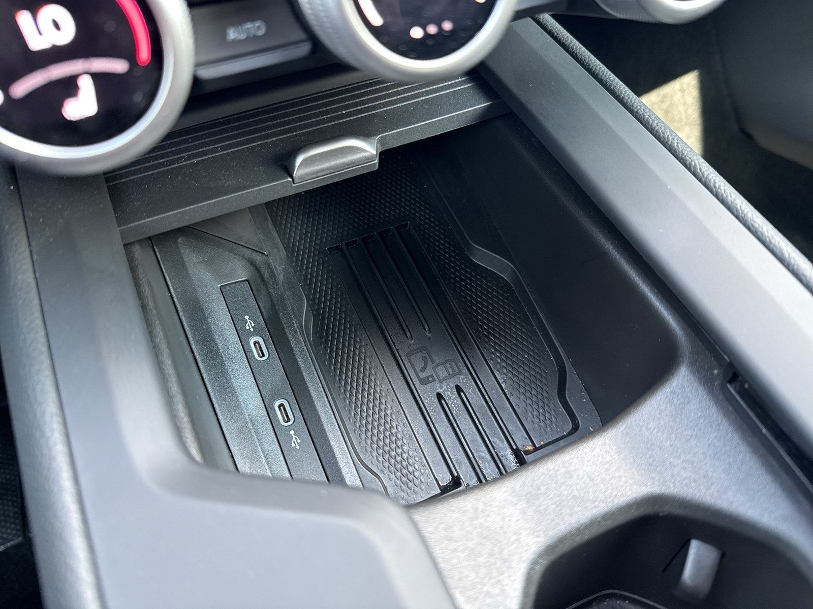 Skoda Superb Combi 2.0 AHK CAM ACC NAVI ALU CARPLAY