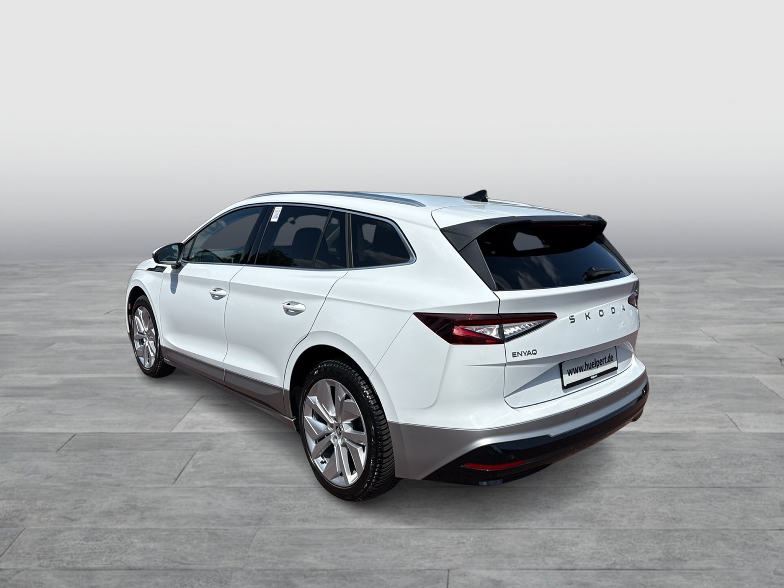 Skoda Enyaq 85 LOFT WÄRMEPUMPE PANO AHK CAM ACC LM20