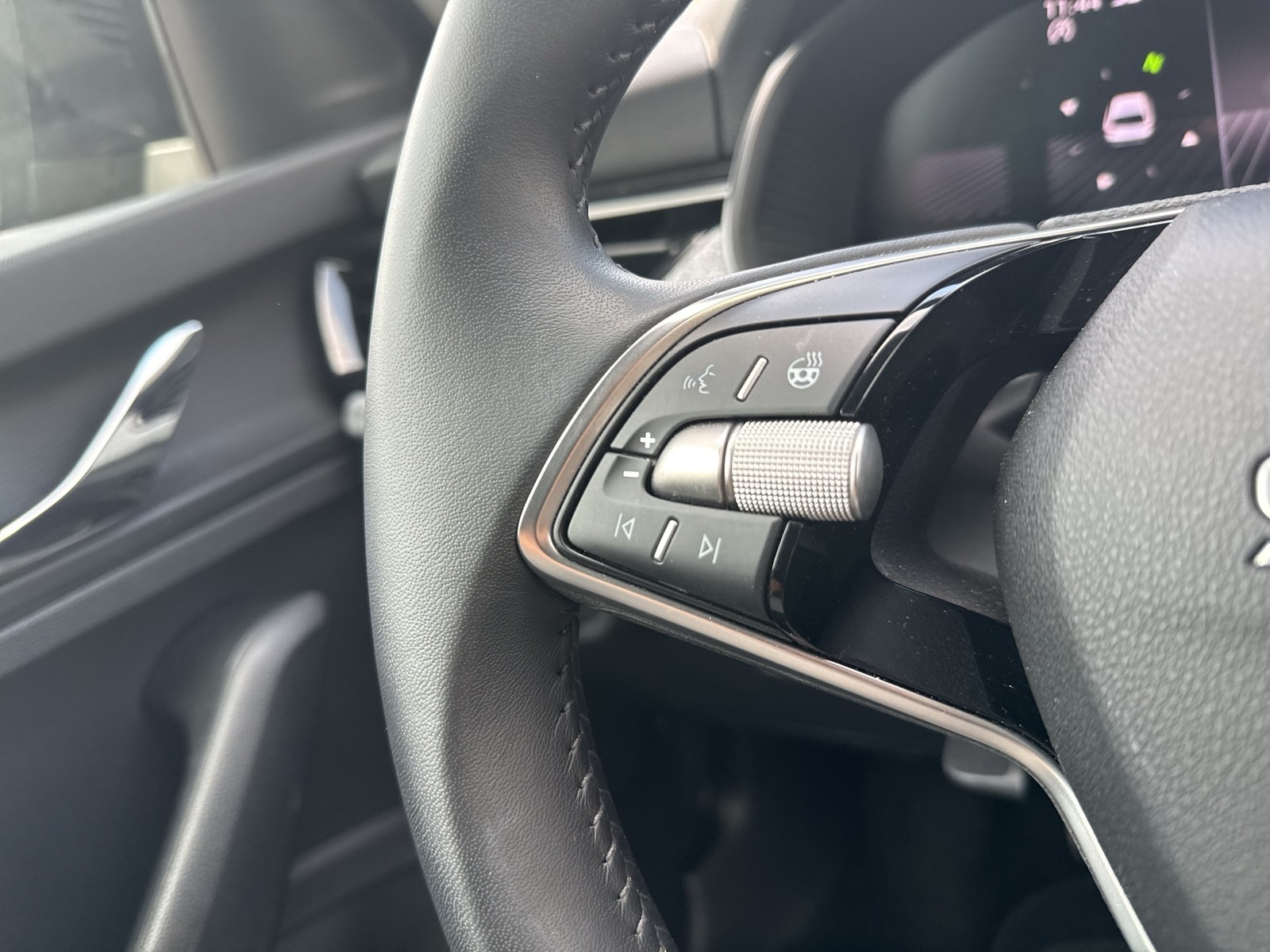 Skoda Scala 1.0 TOUR BLACKPACKAGE CAM MATRIX CARPLAY
