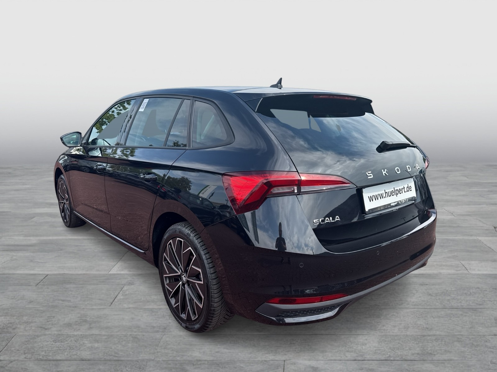 Skoda Scala 1.0 TOUR BLACKPACKAGE CAM MATRIX CARPLAY