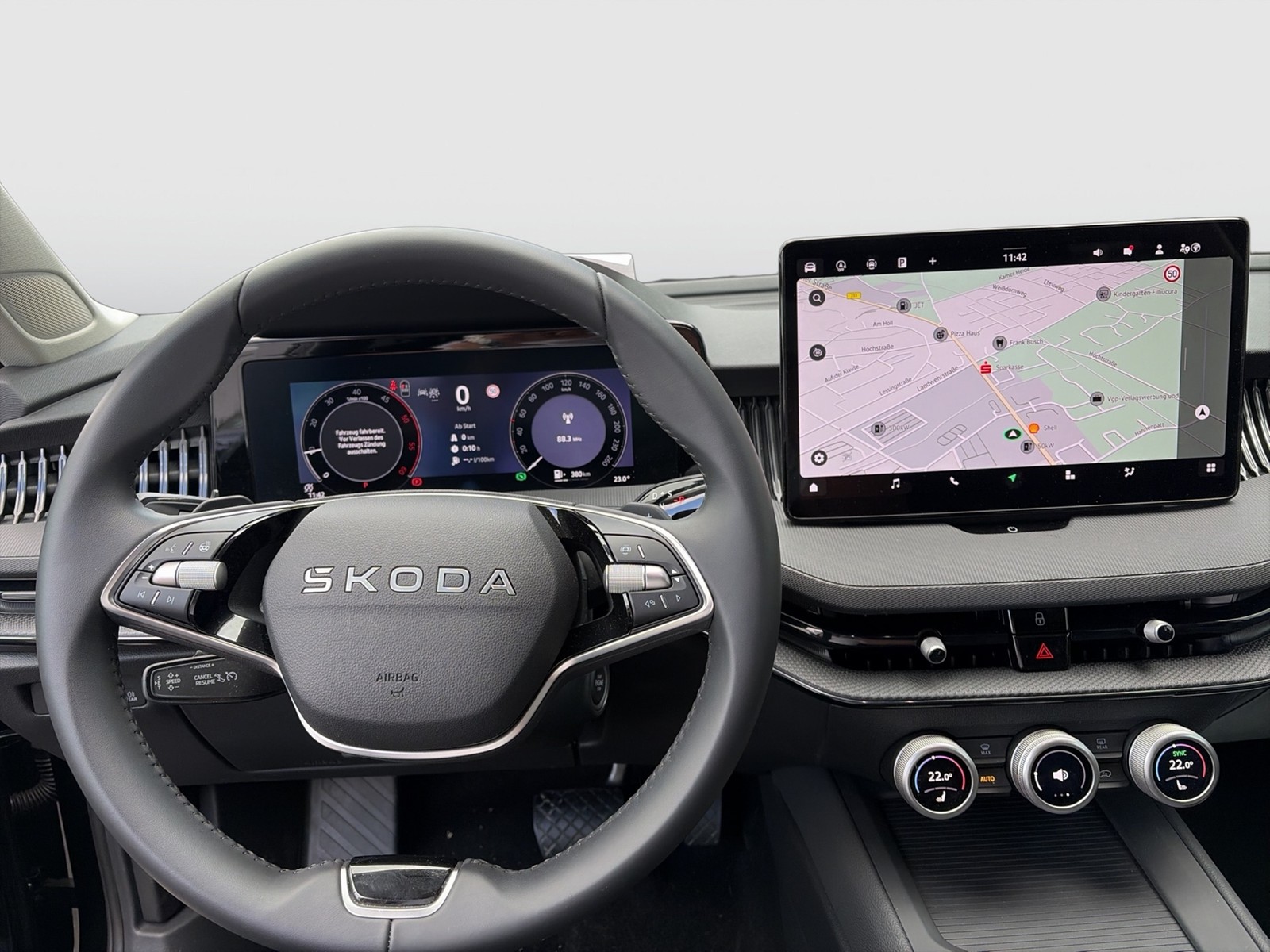 Skoda Superb Combi 2.0 AHK CAM ACC NAVI ALU CARPLAY