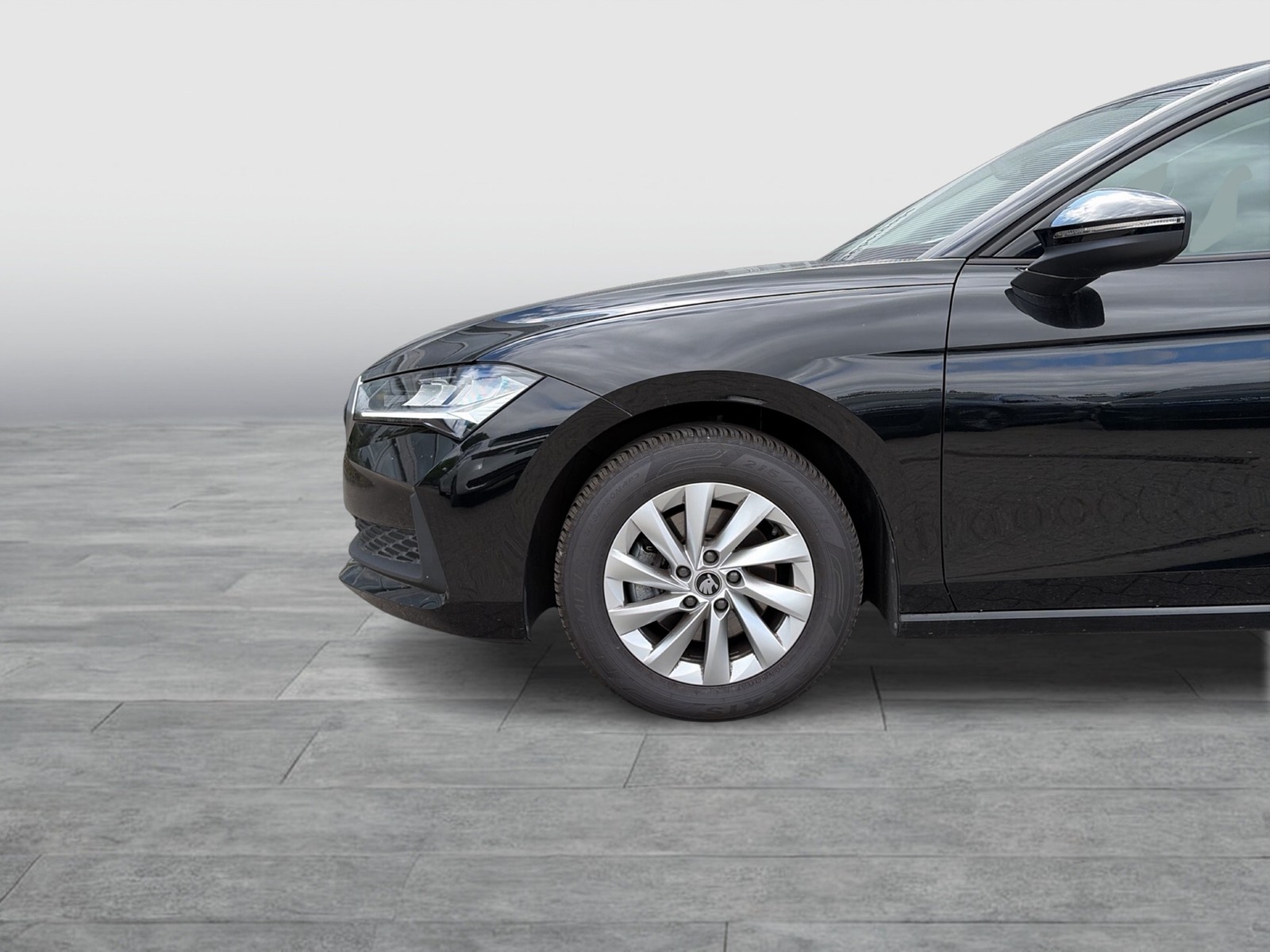 Skoda Superb Combi 2.0 AHK CAM ACC NAVI ALU CARPLAY
