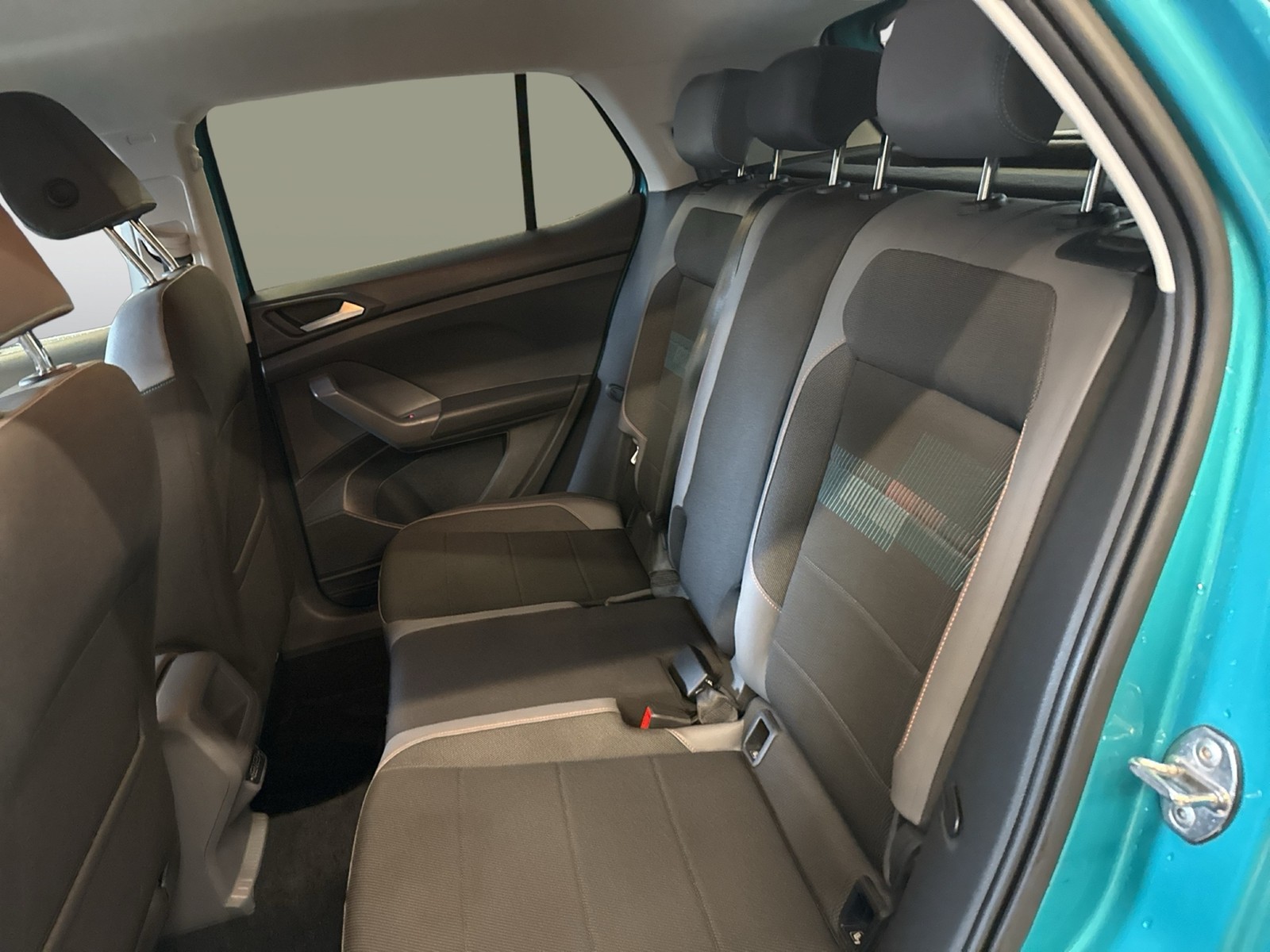 Volkswagen T-Cross 1.0 LIFE ACC ALU17" NAVI SITZHEIZ.