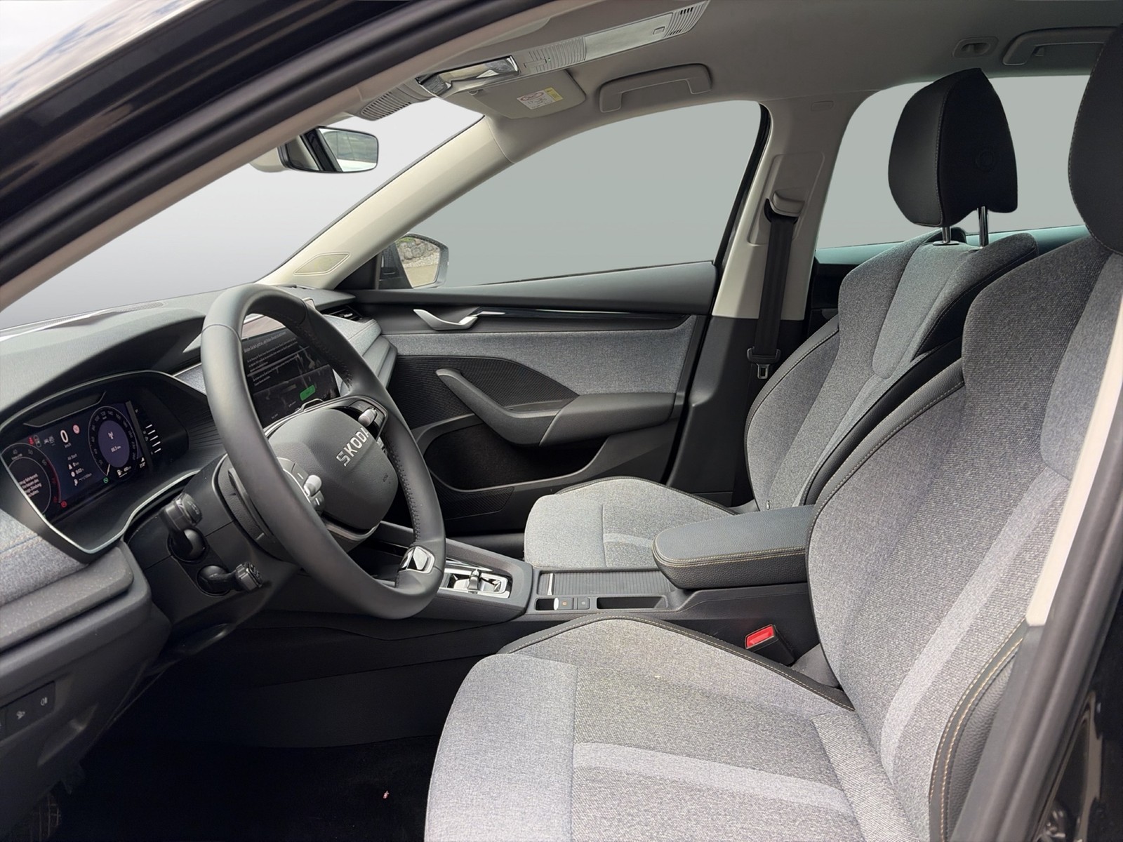Skoda Octavia Combi 1.5 e-TEC SELECTION CAM ACC MATRIX