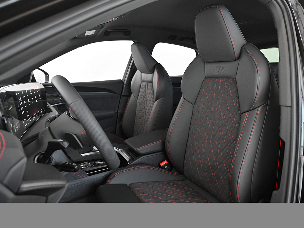 Audi Q5 Sportback TFSI quattro S tronic SLine+AHK+Carbon+Tech+Volllackierung+