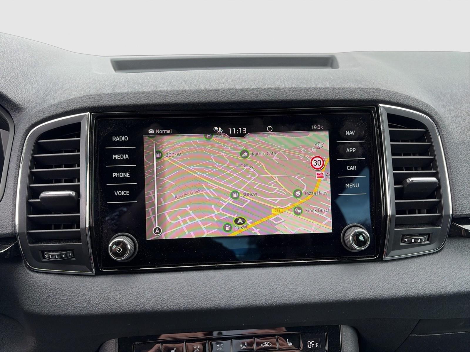 Skoda Karoq 2.0 TOUR STANDHZ. AHK CAM ACC MATRIX NAVI